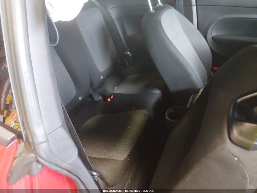 2019 Volkswagen Beetle 2.0T Final Edition Se/2.0T Final Edition Sel/2.0T S VIN: 3VWFD7AT0KM716863 Lot: 45451688