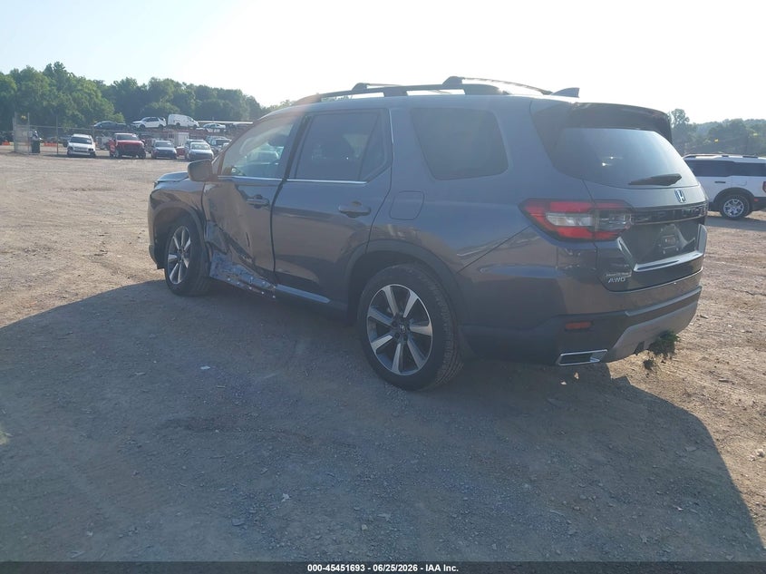 2025 HONDA PILOT auction photo 3