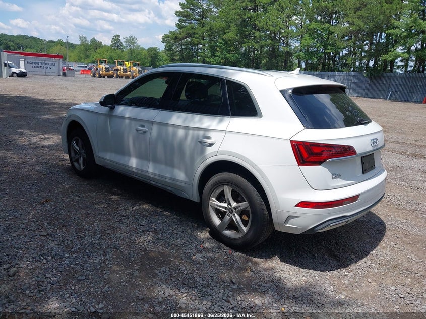 Vin: wa1aaafy5m2088603, lot: 45949979, audi q5 premium 45 tfsi quattro s tronic 20213