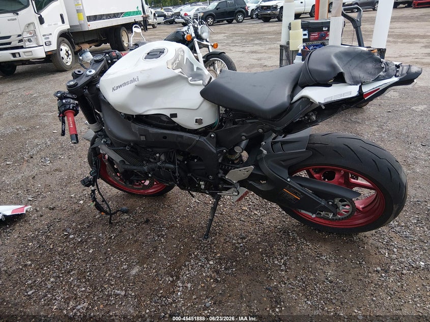 2025 Kawasaki Zx636 K VIN: JKBZXJK17SA010543 Lot: 45451888