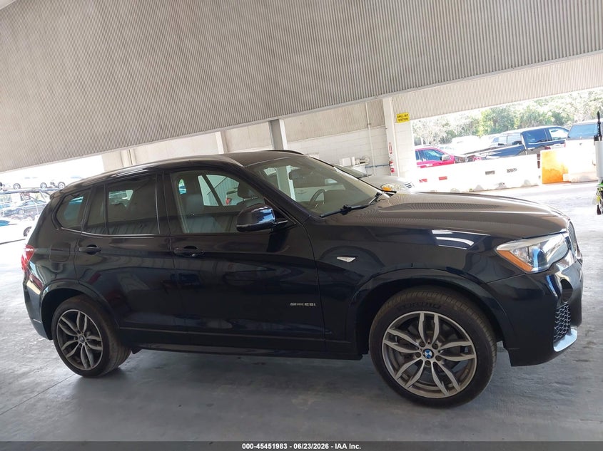 2017 BMW X3 SDRIVE28I — Photo 14