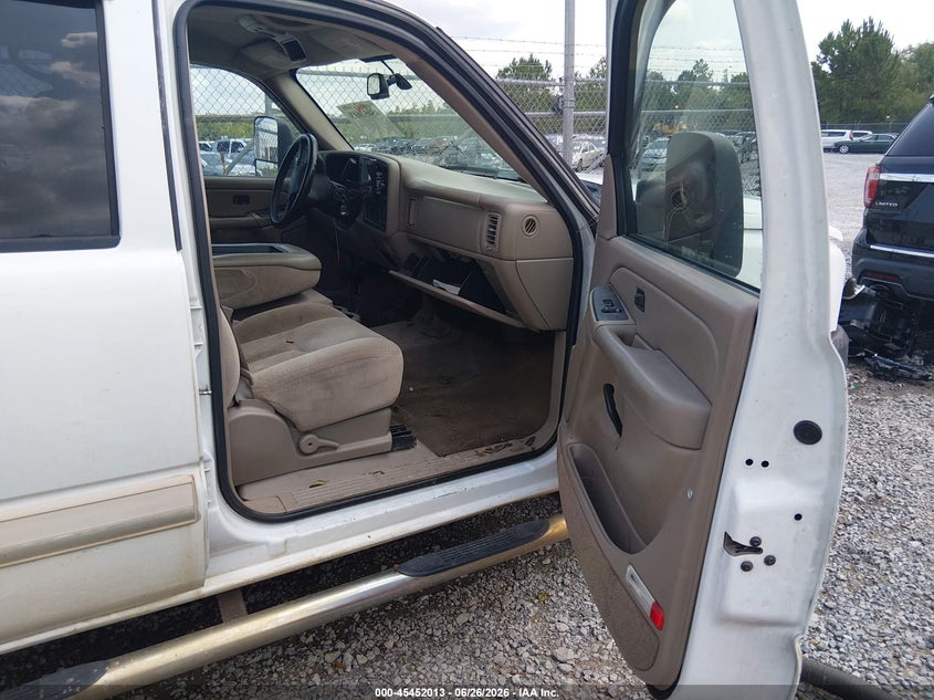 2005 CHEVROLET SILVERADO 2500HD auction photo 5