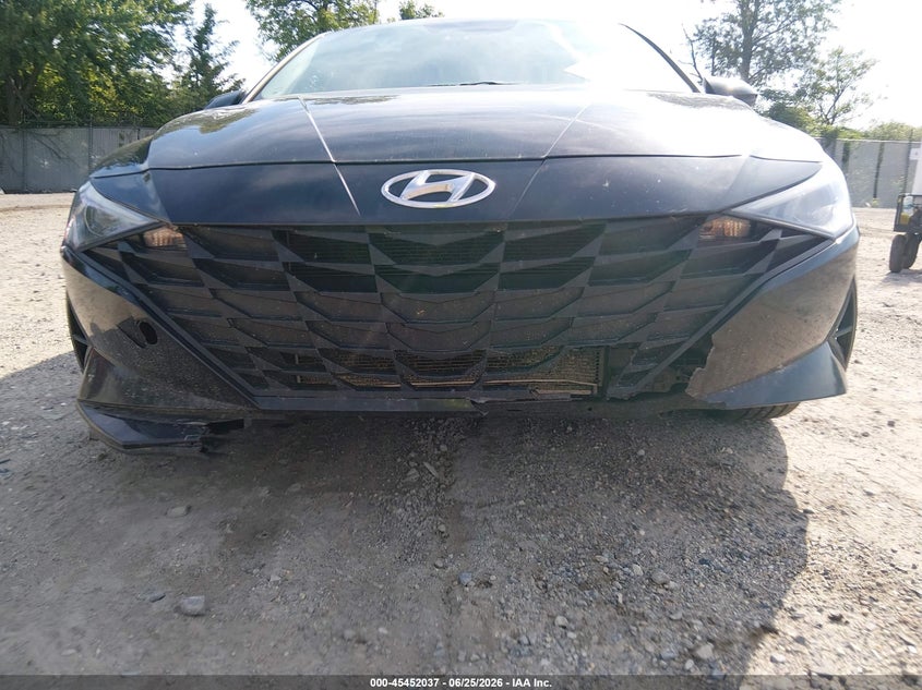 2023 HYUNDAI ELANTRA auction photo 6