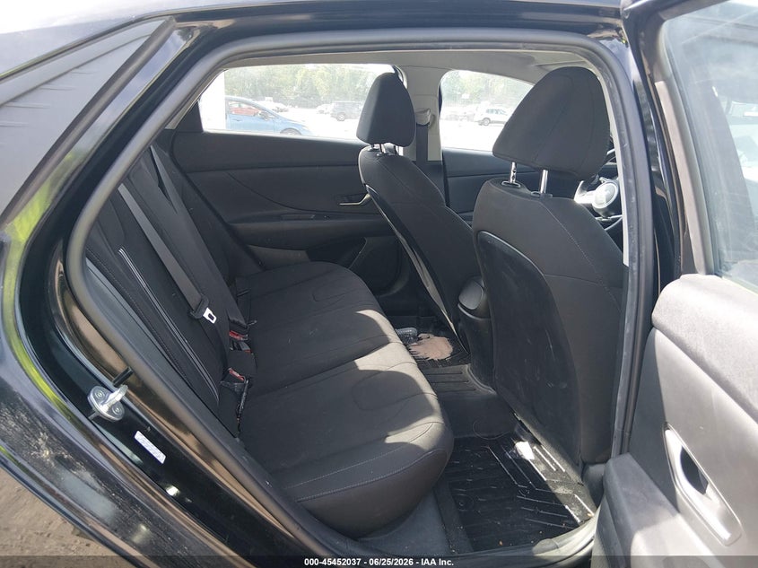 2023 HYUNDAI ELANTRA auction photo 8