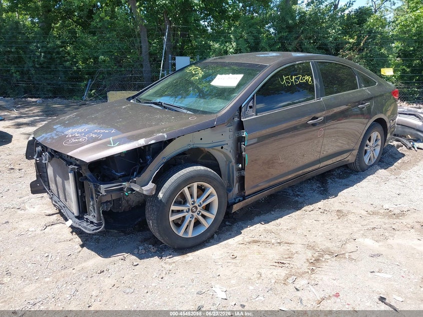 2016 HYUNDAI SONATA auction photo 2