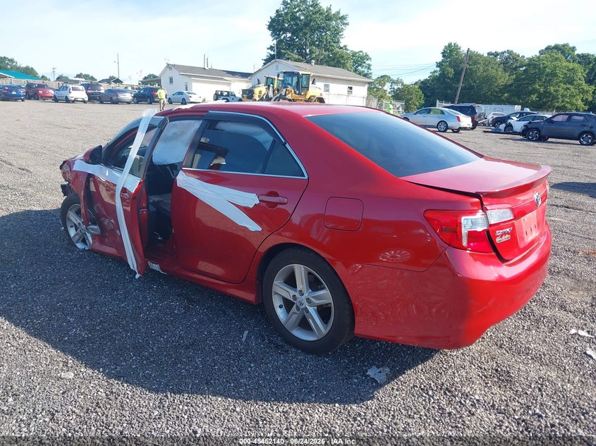 2012 TOYOTA CAMRY auction photo 3