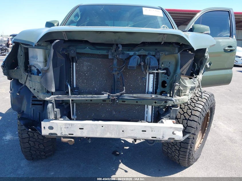 2022 TOYOTA TACOMA  (VIN: 3TMCZ5AN9NM523113)
