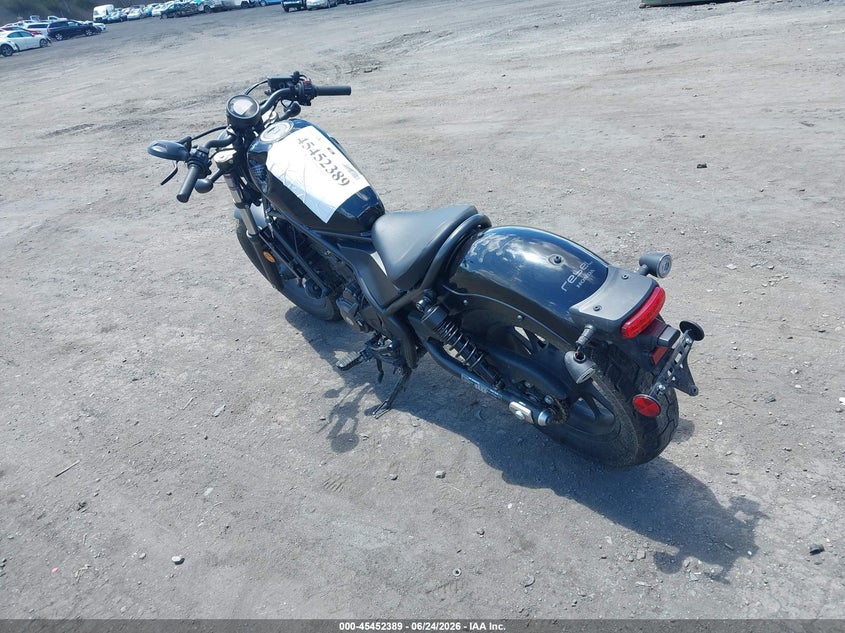 VIN MLHNC5305R5700907 2024 HONDA CMX300
