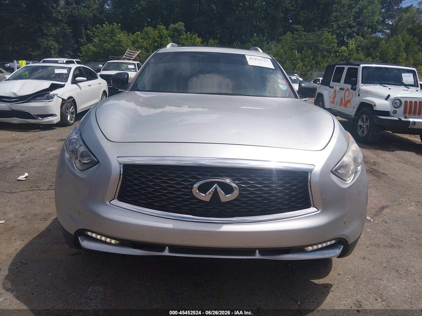 2017 INFINITI QX70 auction photo 6