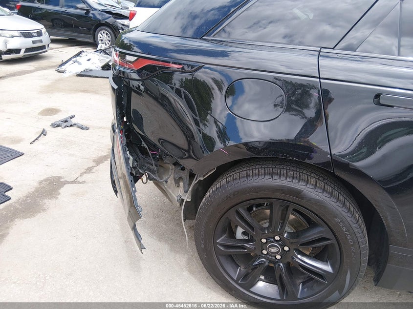 2022 Land Rover Range Rover Velar P250 S VIN: SALYJ2EX8NA330075 Lot: 45452616