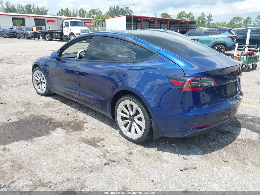 AtlanticExpress - Tesla Model 3