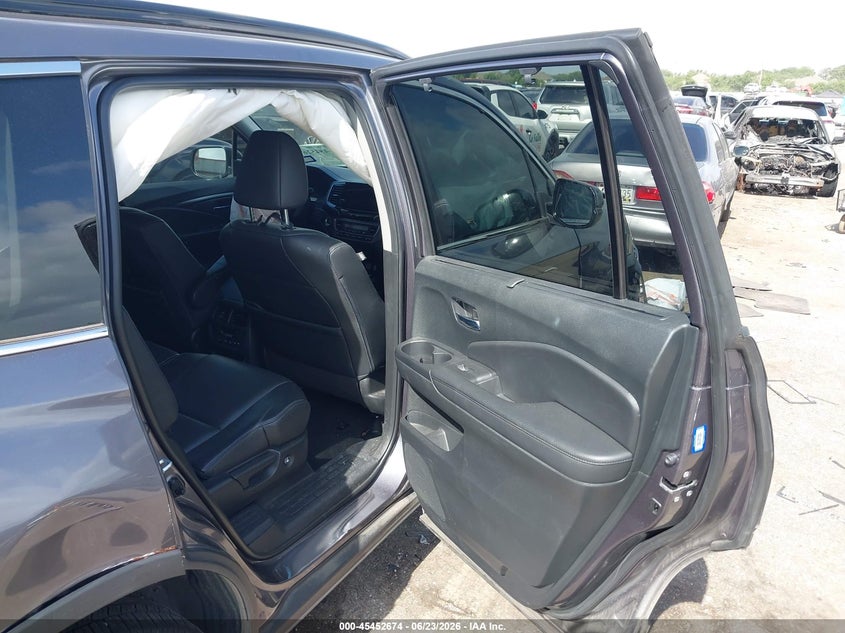 2022 HONDA PILOT auction photo 8