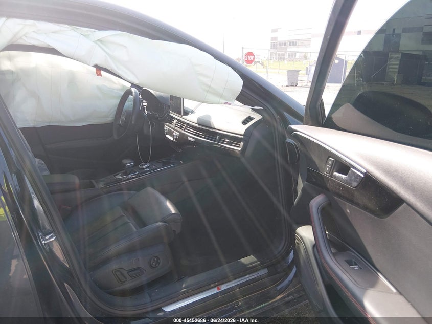 2018 AUDI A4 auction photo 5