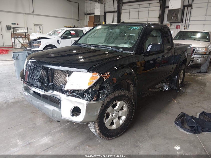 Vin: 1n6ad0cw4bc444537, lot: 45950819, nissan frontier sv 20112