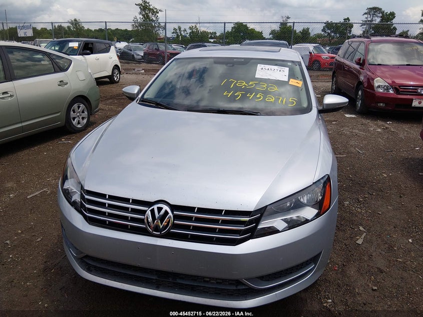 2012 VOLKSWAGEN PASSAT auction photo 6