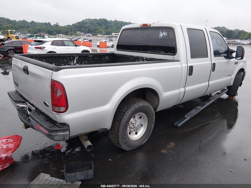 2004 FORD F-250 auction photo 4