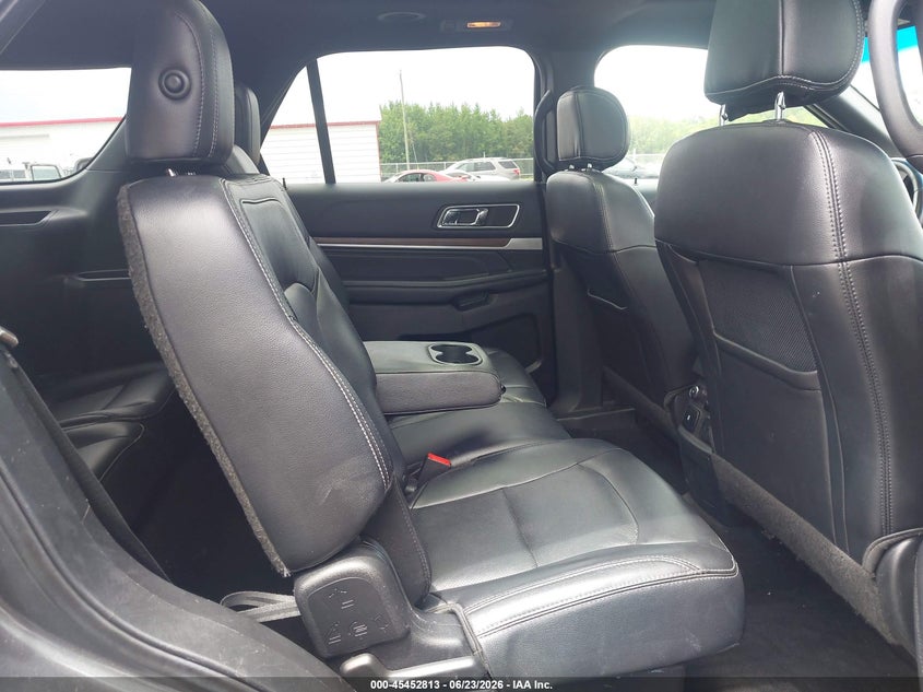 2016 FORD EXPLORER auction photo 8