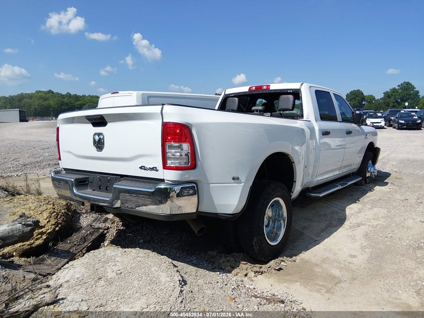2023 RAM 3500 auction photo 4