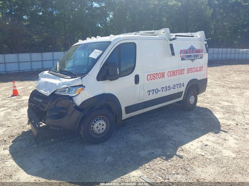 Vin: 3c6lrvag8re145360, lot: 45951083, ram promaster 1500 low roof 136 wb w/pass seat 20242