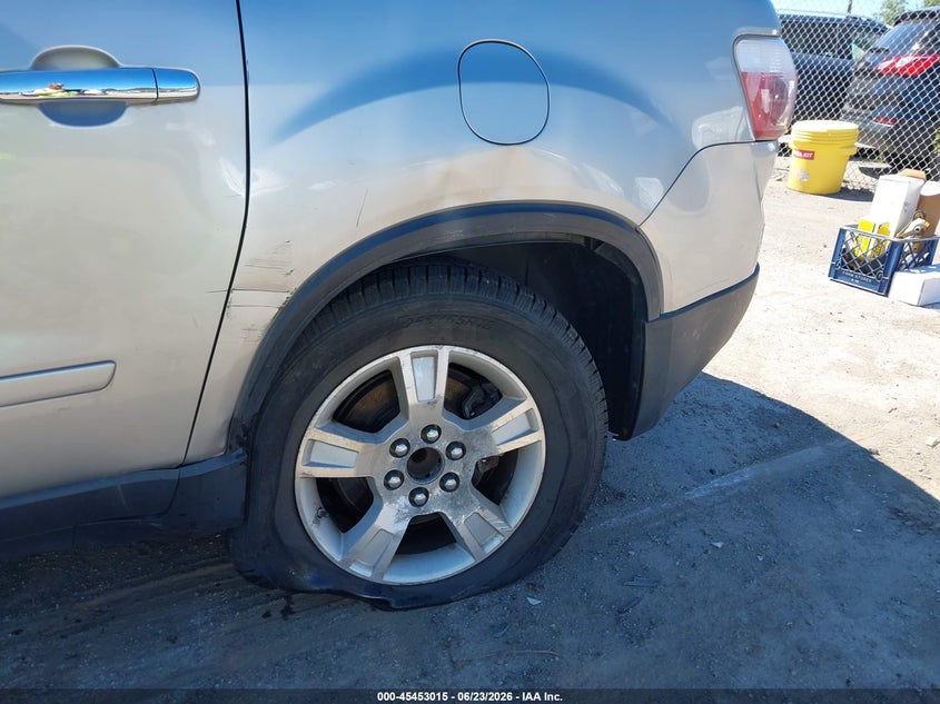 2007 GMC ACADIA auction photo 6