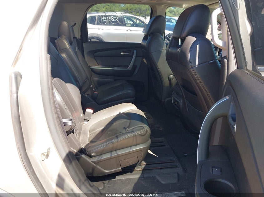 2007 GMC ACADIA auction photo 8