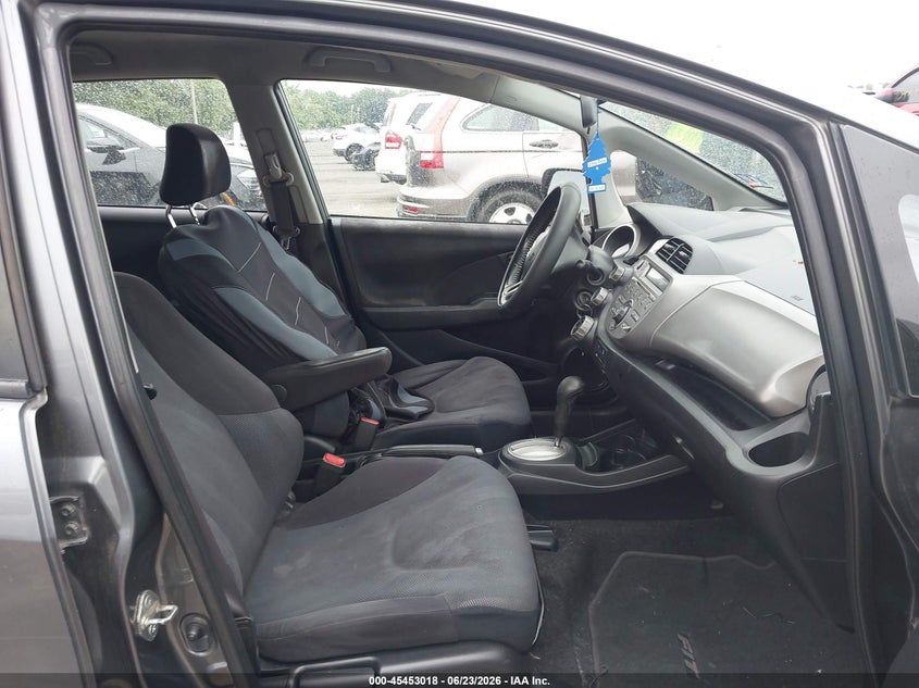 2011 HONDA FIT auction photo 5