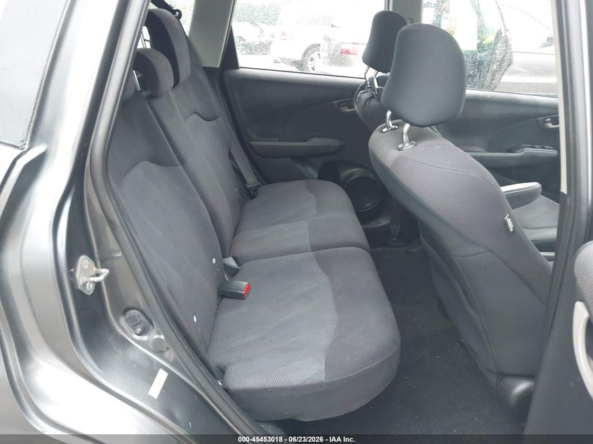 2011 HONDA FIT auction photo 8
