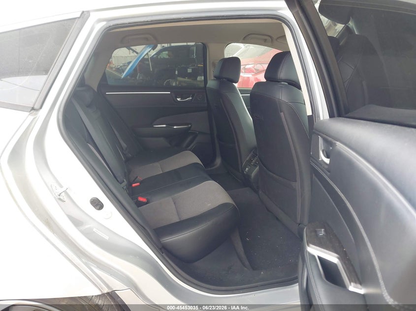 2018 Honda Clarity Plug-In Hybrid VIN: JHMZC5F18JC020006 Lot: 45453035