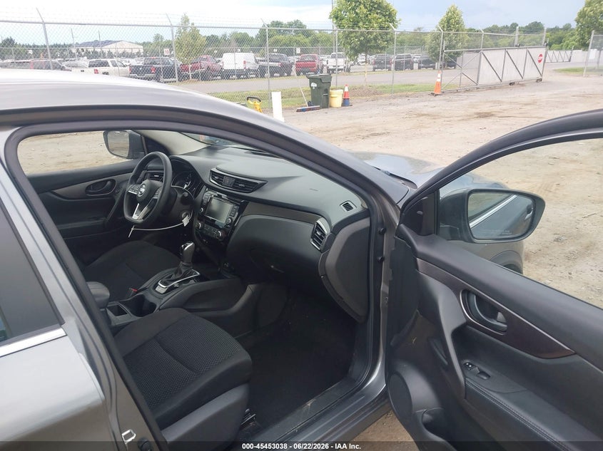 2019 NISSAN ROGUE SPORT auction photo 5