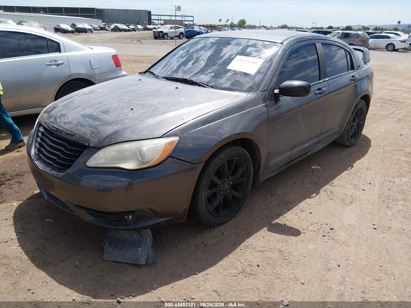 2014 CHRYSLER 200 auction photo 2