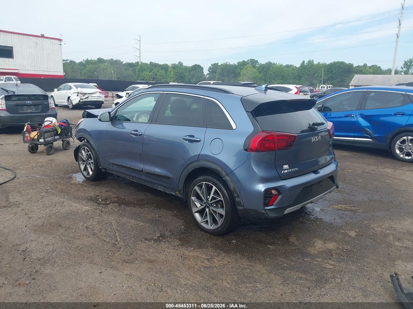 Vin: kndcc3lc2n5502272, lot: 45951424, kia niro touring se 20223