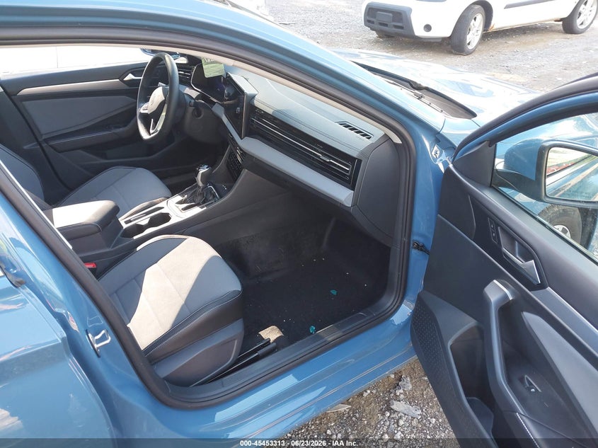 2026 VOLKSWAGEN JETTA auction photo 5