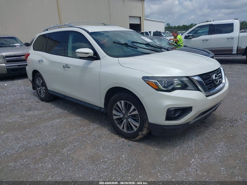 2017 Nissan Pathfinder