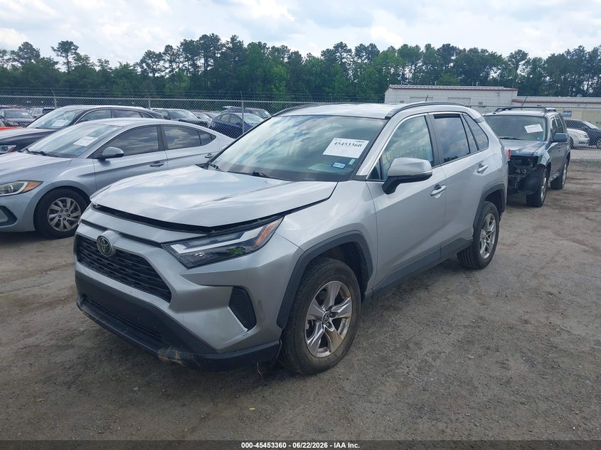 2024 Toyota Rav4 Xle 2T3W1RFV7RW329107 photo 1