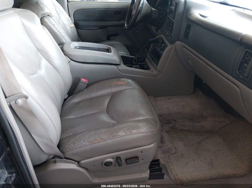 2003 GMC YUKON XL 1500 auction photo 5