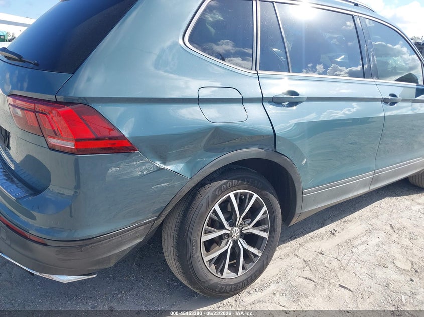2019 VOLKSWAGEN TIGUAN 2.0T S — Photo 6