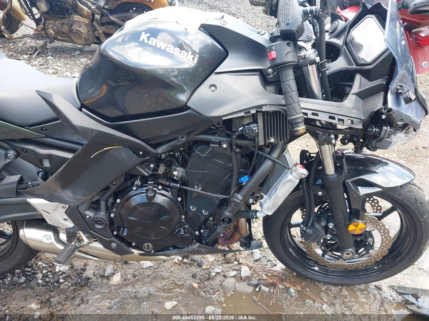 2026 Kawasaki Ex650 R VIN: ML5EXER19TDAG8135 Lot: 45453395
