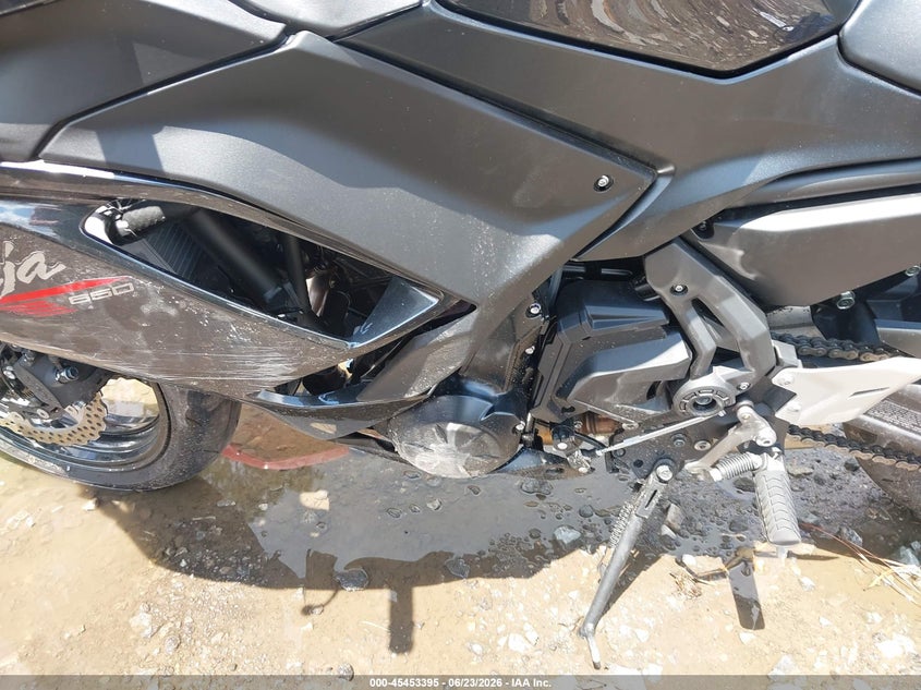 2026 Kawasaki Ex650 R VIN: ML5EXER19TDAG8135 Lot: 45453395
