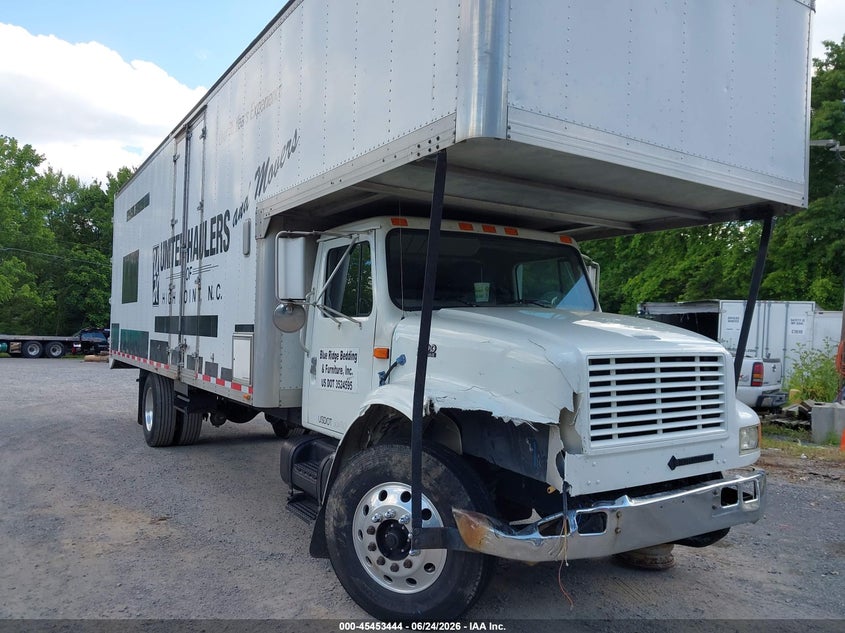 1999 INTERNATIONAL 4000 auction photo 1