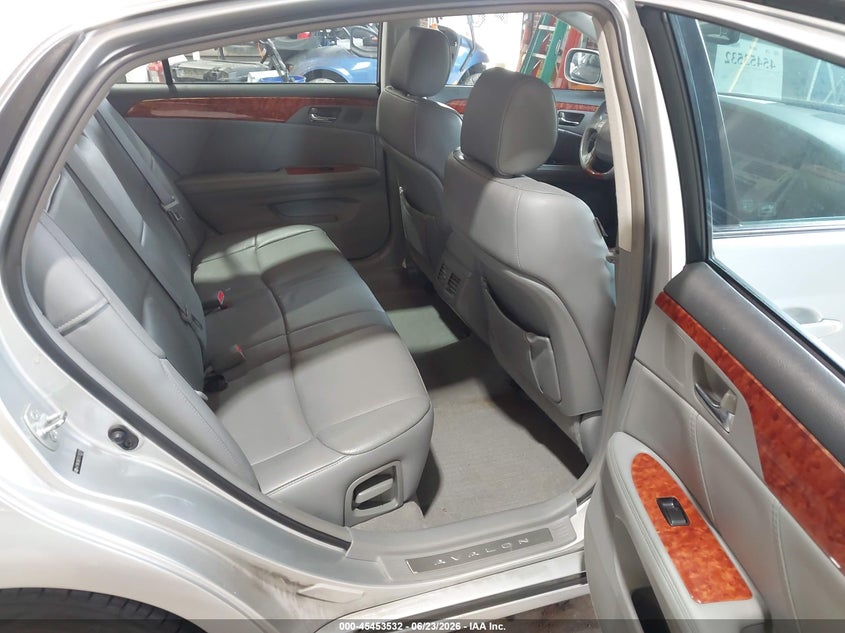 2007 TOYOTA AVALON auction photo 8