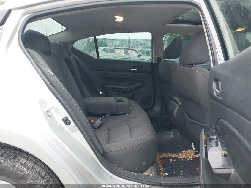 2021 NISSAN ALTIMA auction photo 8