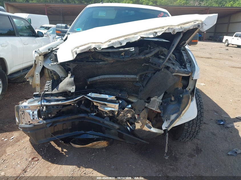 2010 FORD F-150 auction photo 6