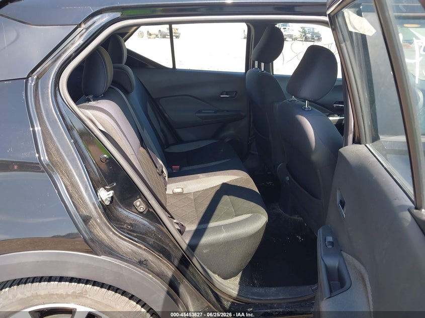 2019 NISSAN KICKS auction photo 8
