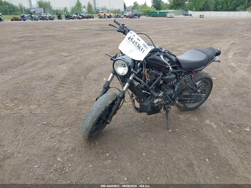 YAMAHA XSR700 2018
