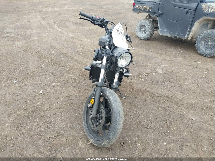 YAMAHA XSR700 2018