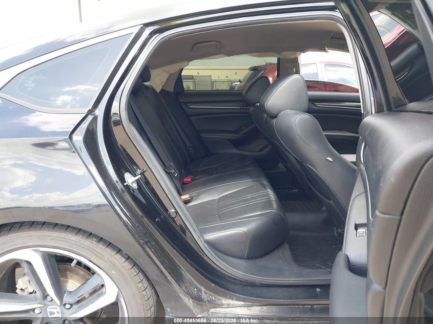 2022 HONDA ACCORD auction photo 8