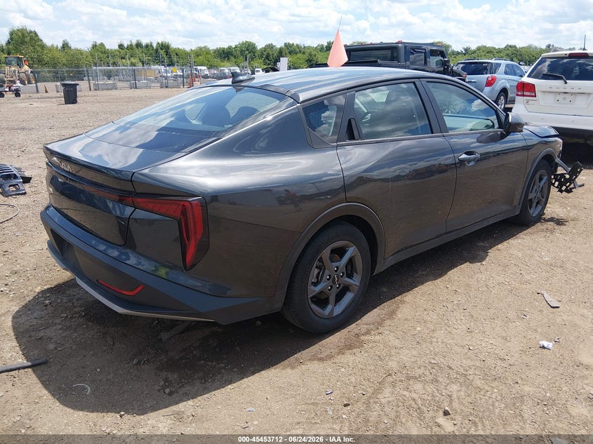 Vin: 3kpft4de2se109939, lot: 45951825, kia k4 lxs 20254