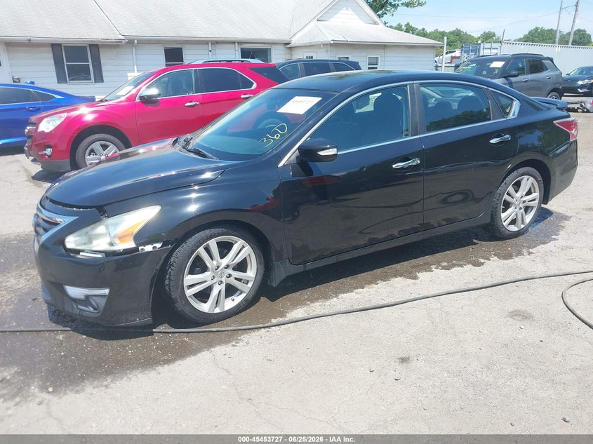 2015 Nissan Altima, Right Front, IAAI, VIN 1N4BL3APXFC148781 — photo 2