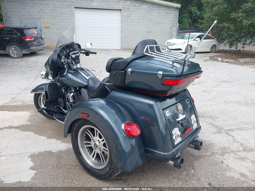2020 HARLEY-DAVIDSON FLHTCUTG auction photo 3