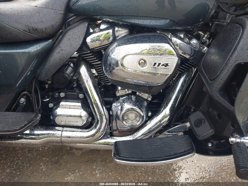 2020 HARLEY-DAVIDSON FLHTCUTG auction photo 8